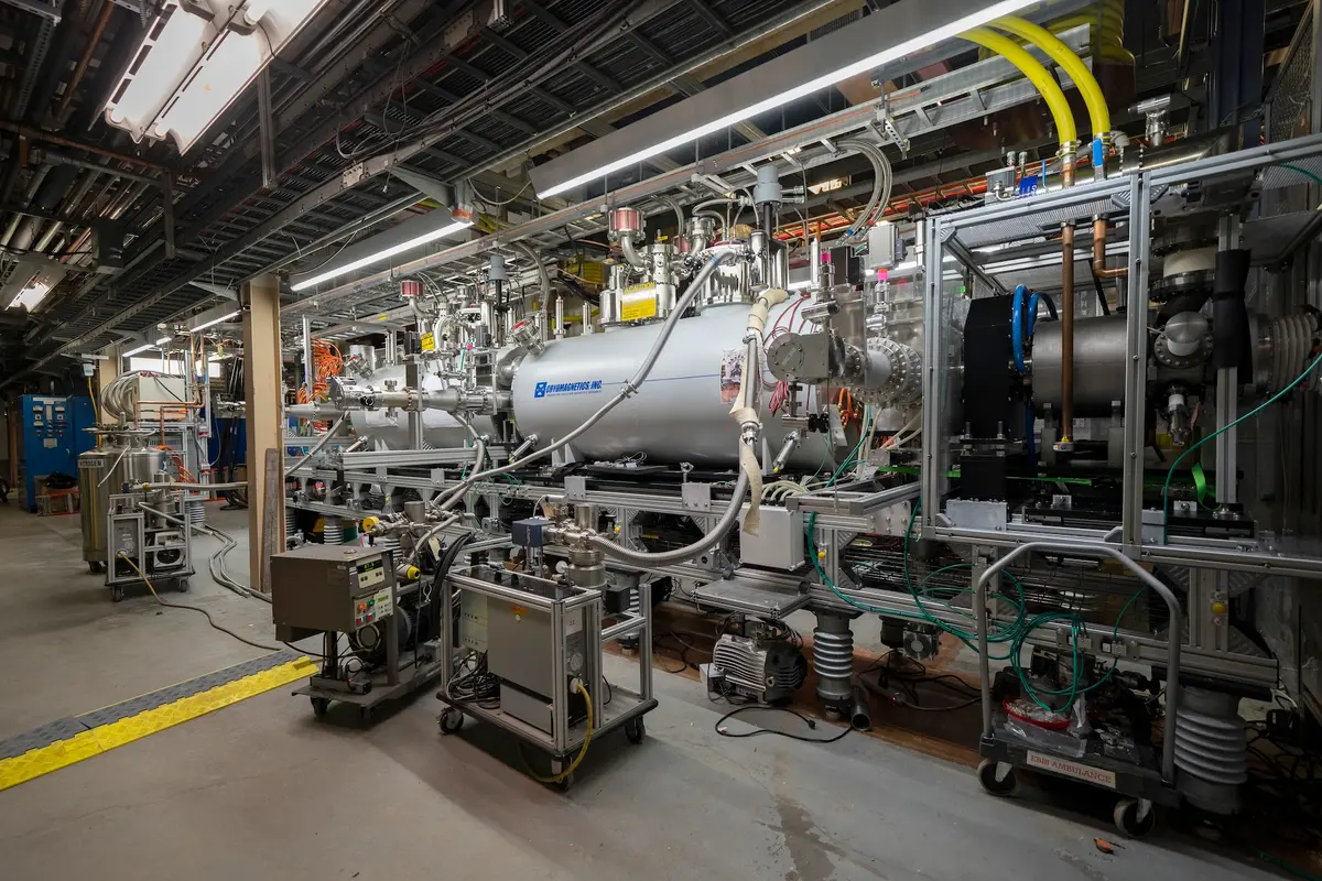  Electron Beam Ion Source / Brookhaven National Laboratory